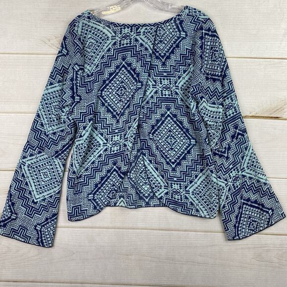 Rue 21 Top Womens M Blue Sheer Split Back Geometric Print Long Bell Sleeve NWT - Picture 9 of 10